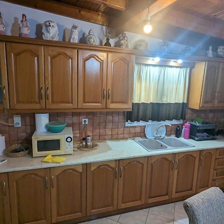 Λευτέρης Villa Истмиа Екстериор снимка
